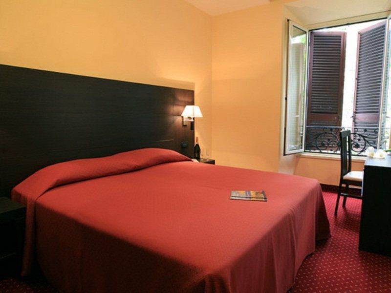 Hotel Versailles Рим Екстериор снимка