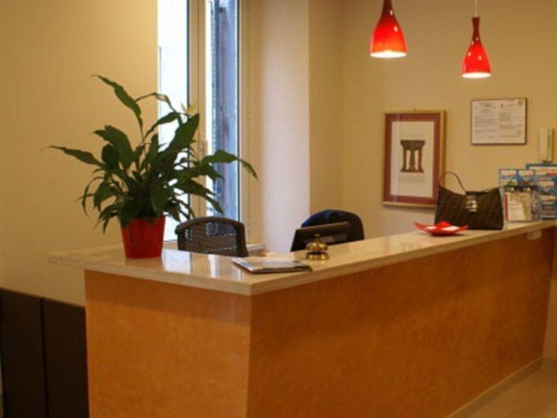 Hotel Versailles Рим Екстериор снимка