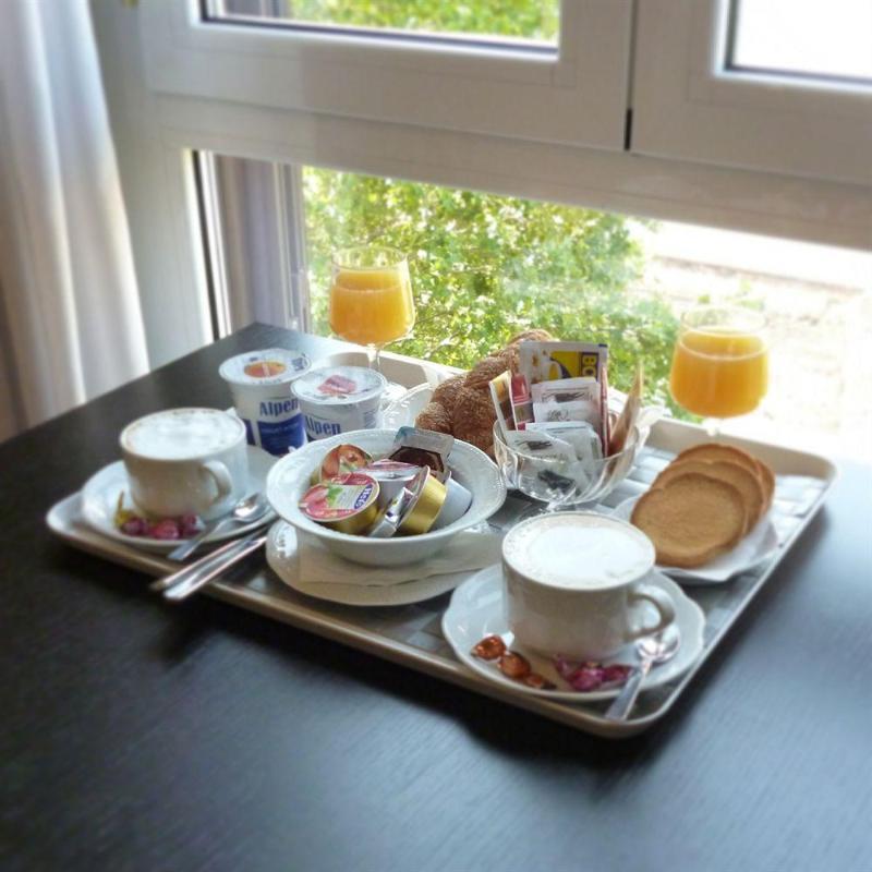 Hotel Versailles Рим Екстериор снимка