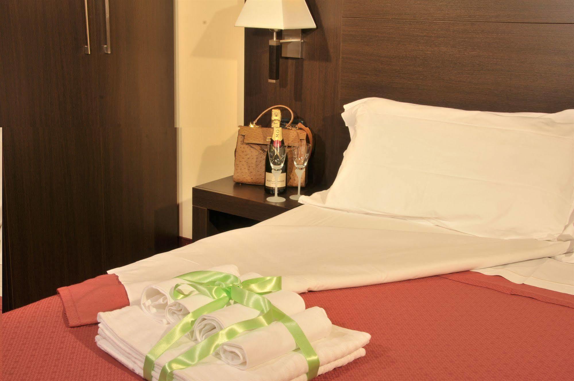 Hotel Versailles Рим Стая снимка